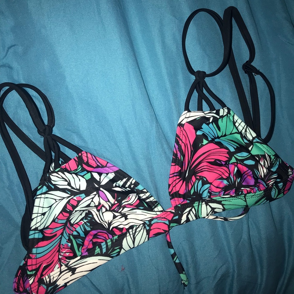xhilaration bikini top size xs